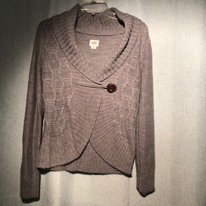 Women’s gray sweater